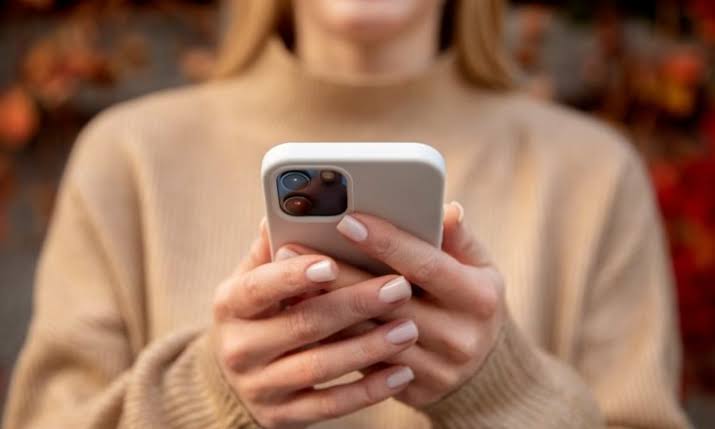 HTC завис на логотипе и не загружается: что проверить