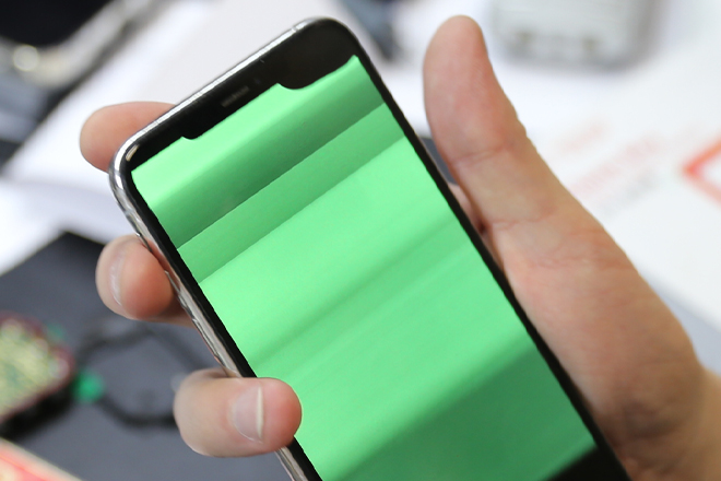 Зелёный оттенок и мерцание экрана iPhone 11 Pro: дисплей или ПО